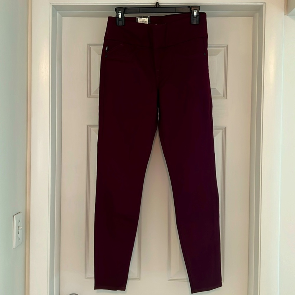 Rock & Republic Skinny Legging Jean